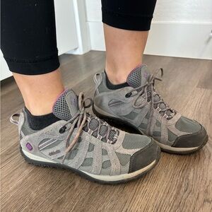 Columbia Women's Redmond Low Ankle Athletic Hiking Shoe with Techlite Omni-grip